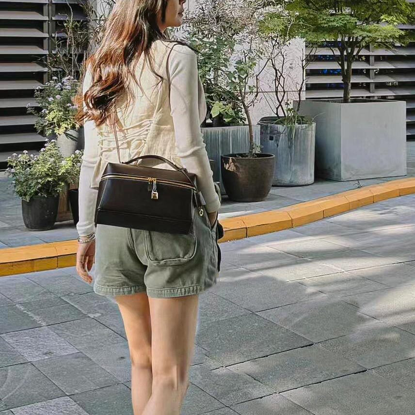 Le sac Executive Charm – Édition Moka